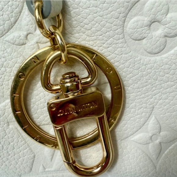 LV Cream Empreinte Artsy MM - Picture 3 of 16